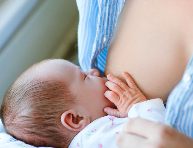 /medias/L3-months-breastfeeding-at-work-91599364-s.jpg?context=bWFzdGVyfEFydGljbGVJbWFnZXN8NzgxMjN8aW1hZ2UvanBlZ3xBcnRpY2xlSW1hZ2VzL2g3YS9oYTkvOTcyODkyMzAwOTA1NC5qcGd8MTA5YzhhY2FlOWNkNGY1YzA0MWFiZDdlYjA4MTY5MzgzZTEzZTI0NWY3ZWViNjRkMGQ2NTUyNzVmY2QyYWUyMA