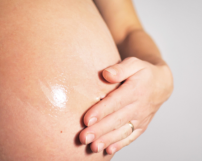 How to deal with dry skin during pregnancy